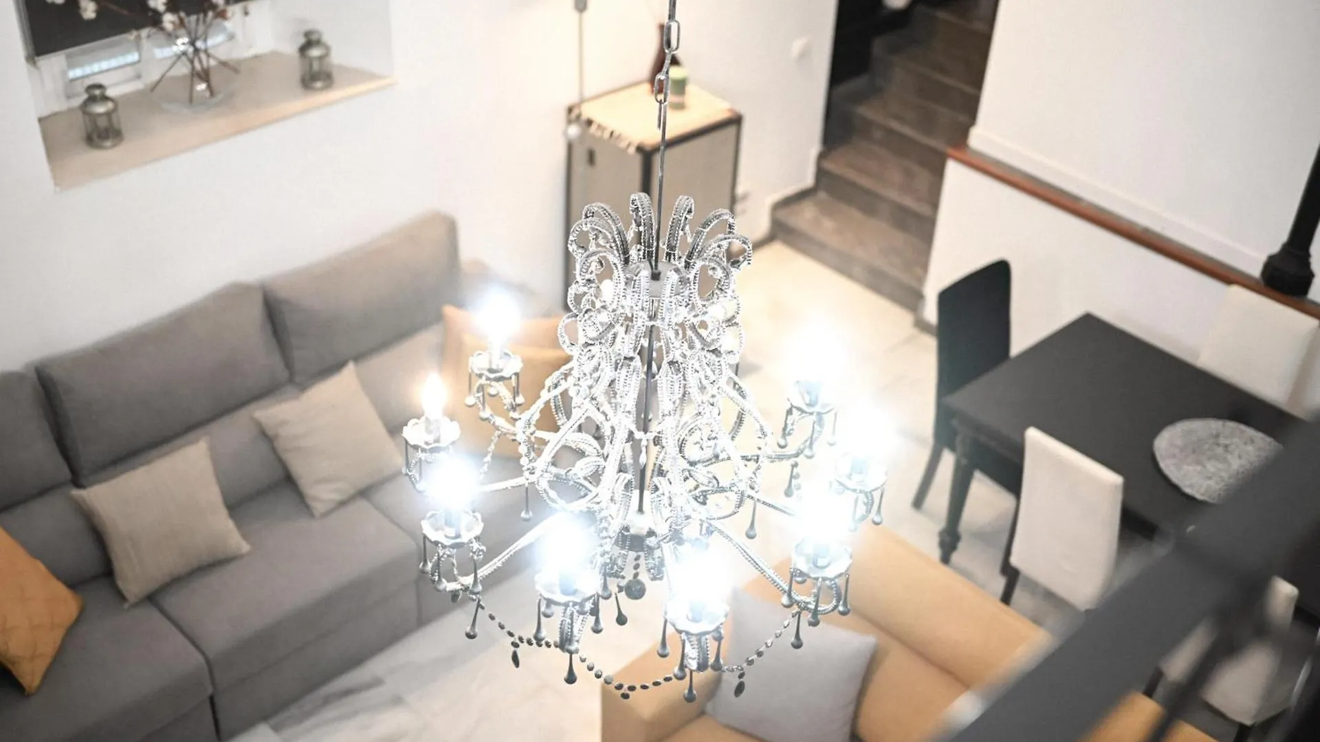 Apartament Hombre De Piedra House Sewilla 0*,